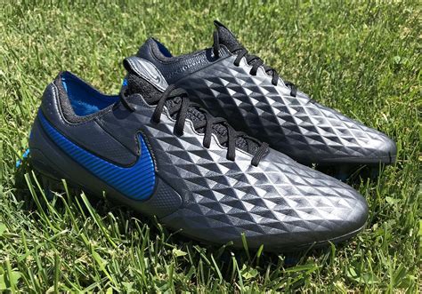 Tiempo Cleats & Shoes. Nike.com